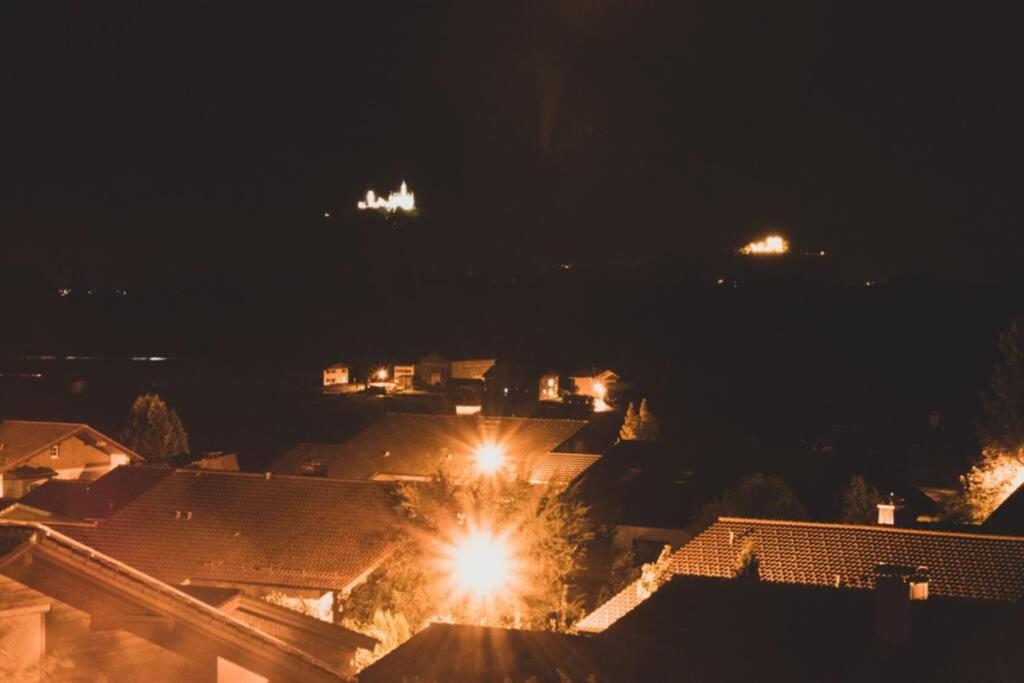 Neuschwanstein-Blick Fussen Exterior foto